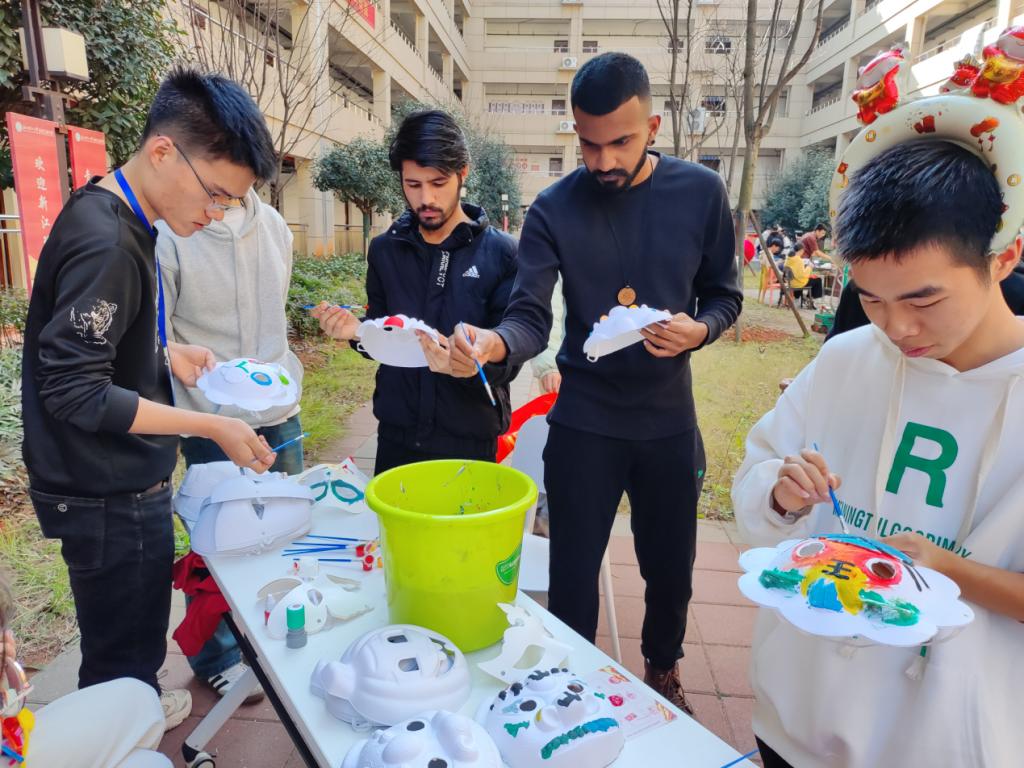 颜射
新春传统文化市集精彩纷呈_fororder_图片5